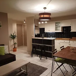 Ecully, Au Calme De 50m². Appartement Écully